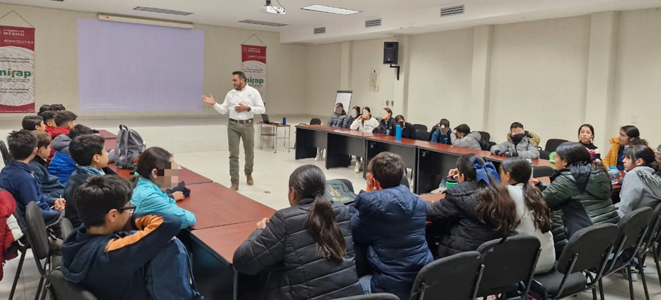 EL INIFAP C.E. VALLE DEL GUADIANA RECIBE VISITA DEL CENTRO EDUCATIVO GANDHI